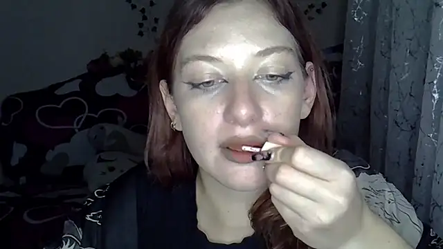 Lily Ember online show from November 2025 07:35:02 PM