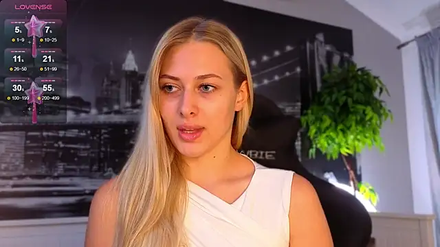 ChristyMarshall online show from October 2025 04:46:01 PM