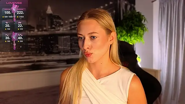 ChristyMarshall online show from October 2025 07:54:01 PM