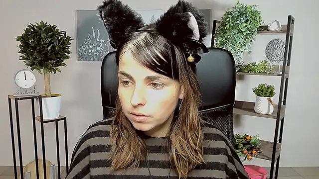 MartaEdams online show from October 2025 06:02:02 AM