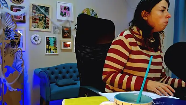 MartaEdams online show from November 2025 07:08:02 AM