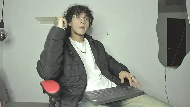 JackesTaylor online show from November 2025 05:17:01 AM