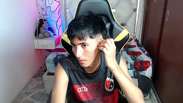 Snapshot of yiisu_ chatting on October 2025 06:16:02 PM yiisu online show from October 2025 06:16:02 PM