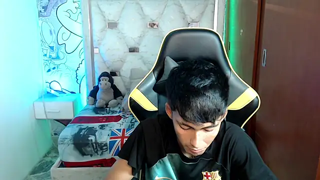 Snapshot of yiisu_ chatting on October 2025 06:06:01 PM yiisu online show from October 2025 06:06:01 PM