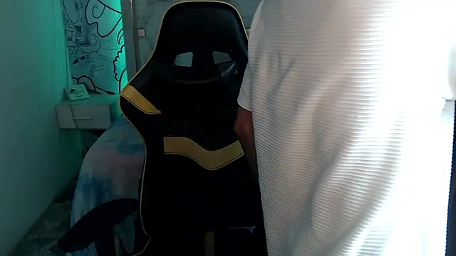 Snapshot of yiisu_ chatting on November 2025 12:38:02 PM yiisu online show from November 2025 12:38:02 PM