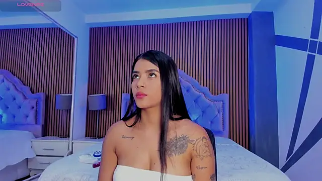 Snapshot of SelenaStonne chatting on September 2025 08:21:01 PM SelenaStonne online show from September 2025 08:21:01 PM