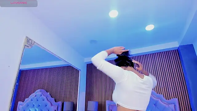 Snapshot of SelenaStonne chatting on October 2025 07:45:02 PM SelenaStonne online show from October 2025 07:45:02 PM