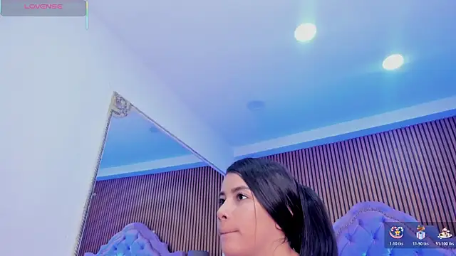 Snapshot of SelenaStonne chatting on October 2025 07:58:01 PM SelenaStonne online show from October 2025 07:58:01 PM