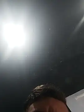 parejajuguetona420 online show from November 2025 05:45:02 PM