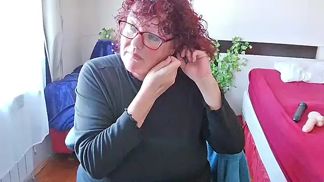 -Curvy- online show from December 2025 09:25:01 AM