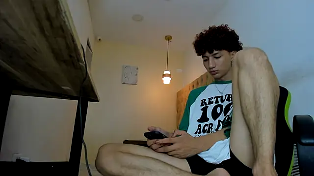 Darkknightx01 online show from October 2025 01:26:01 AM