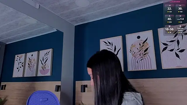 Snapshot of SarahMiler_ chatting on September 2025 12:16:01 PM SarahMiler online show from September 2025 12:16:01 PM