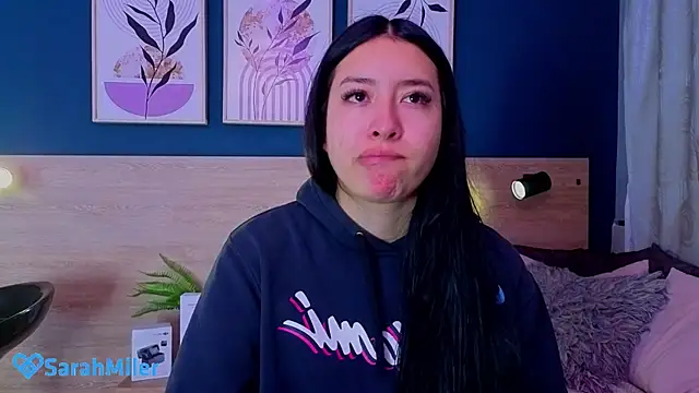 Snapshot of SarahMiler_ chatting on April 2026 01:53:02 PM SarahMiler online show from April 2026 01:53:02 PM