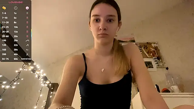 Snapshot of DanaCore chatting on September 2025 07:30:02 PM DanaCore online show from September 2025 07:30:02 PM