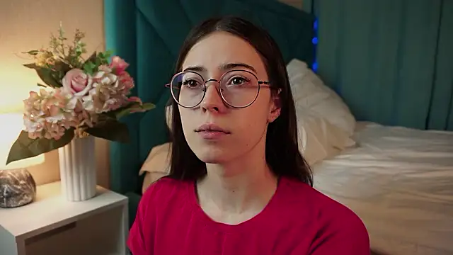 ywixos online show from February 2026 02:54:02 PM