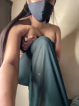 Snapshot of Cute-Sakhi chatting on November 2025 01:44:02 PM Cute-Sakhi online show from November 2025 01:44:02 PM