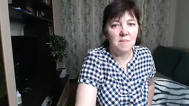 Illusionq online show from October 2025 04:59:02 AM