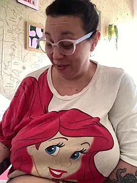 LupeLok online show from June 2026 04:05:02 PM