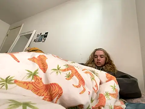 violetcutie online show from September 2025 11:10:02 AM