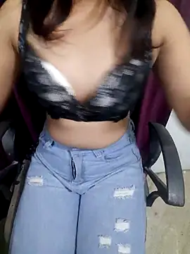 Monalisa670 online show from November 2025 05:28:02 PM