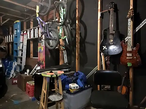 thejuicybacon online show from November 2025 06:57:02 AM