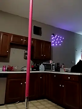 Snapshot of spoiledprincess4 chatting on October 2025 02:33:01 AM spoiledprincess4 online show from October 2025 02:33:01 AM