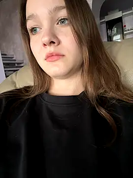 MichelleRoux online show from October 2025 10:45:01 AM