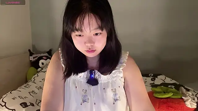 Kittenfishing online show from October 2025 04:30:01 PM