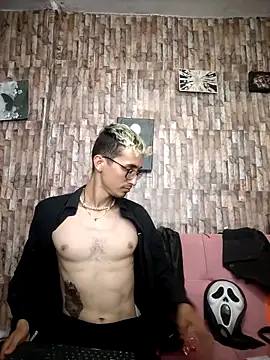 Snapshot of moorejhosua chatting on October 2025 07:14:01 PM moorejhosua online show from October 2025 07:14:01 PM