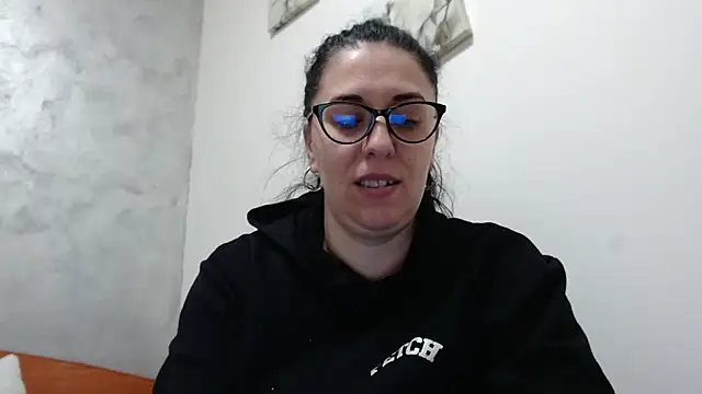 jollene online show from November 2025 02:16:01 PM