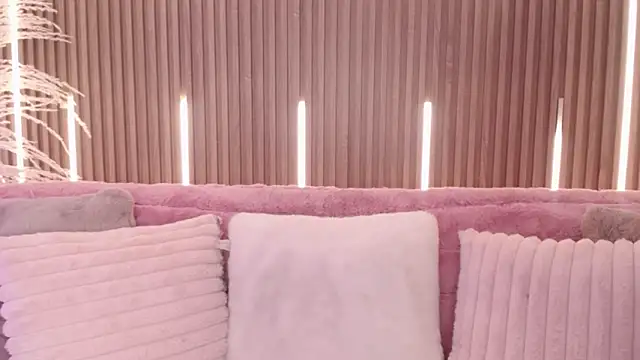 MylaDreams online show from October 2025 03:13:02 AM