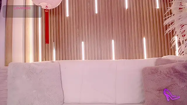 MylaDreams online show from February 2026 04:38:01 AM