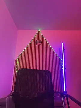 magnumchris online show from February 2026 12:23:02 PM