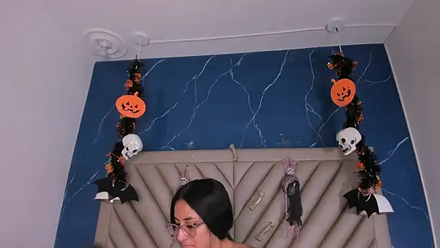 Ibbie drastic online show from October 2025 12:06:01 PM