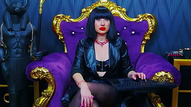 LaraMaeve online show from October 2025 05:17:02 AM