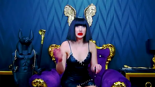 LaraMaeve online show from December 2025 06:19:02 AM