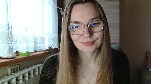 LooveELLYx online show from December 2025 07:28:01 AM