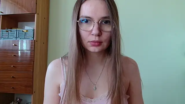 LooveELLYx online show from March 2026 07:26:02 AM