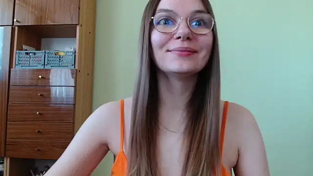 LooveELLYx online show from May 2026 06:32:02 AM