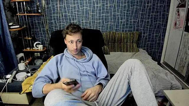 CuteBoy228 online show from April 2026 09:48:02 PM