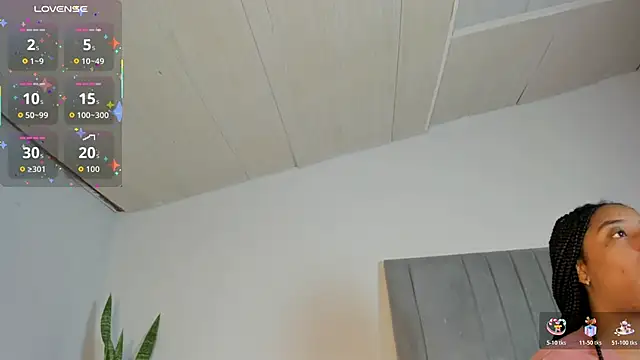 Sophia Ebony online show from October 2025 12:17:01 PM