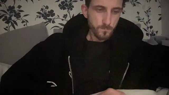 Big8inchUncutCock online show from April 2026 07:14:01 PM