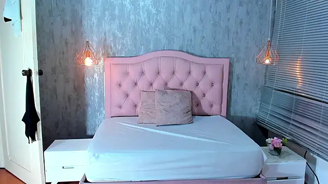 lissa jhonsoon online show from March 2026 12:54:02 PM