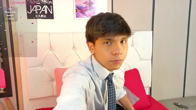 Thiago Kozak online show from November 2025 12:49:01 PM