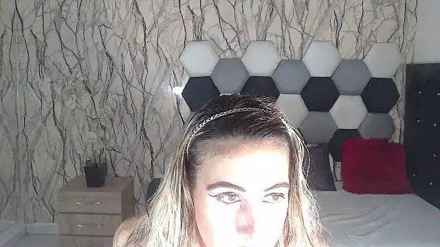 AntonellaBlanc online show from November 2025 10:04:02 PM