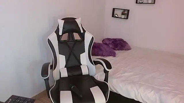 Pamela 28 online show from March 2026 11:45:02 PM