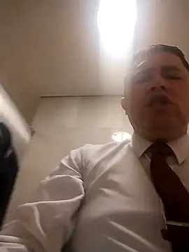 BigCristh79 online show from November 2025 01:28:02 PM