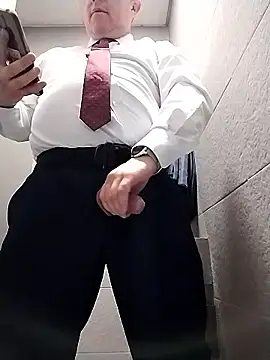 BigCristh79 online show from January 2026 04:39:02 AM