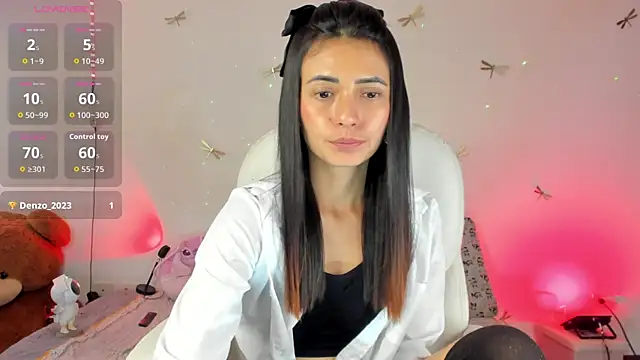 Snapshot of princessluna_19 chatting on October 2025 10:18:02 PM princessluna 19 online show from October 2025 10:18:02 PM