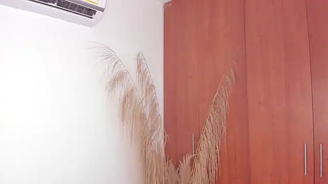 Evansdark1 online show from November 2025 10:52:02 PM